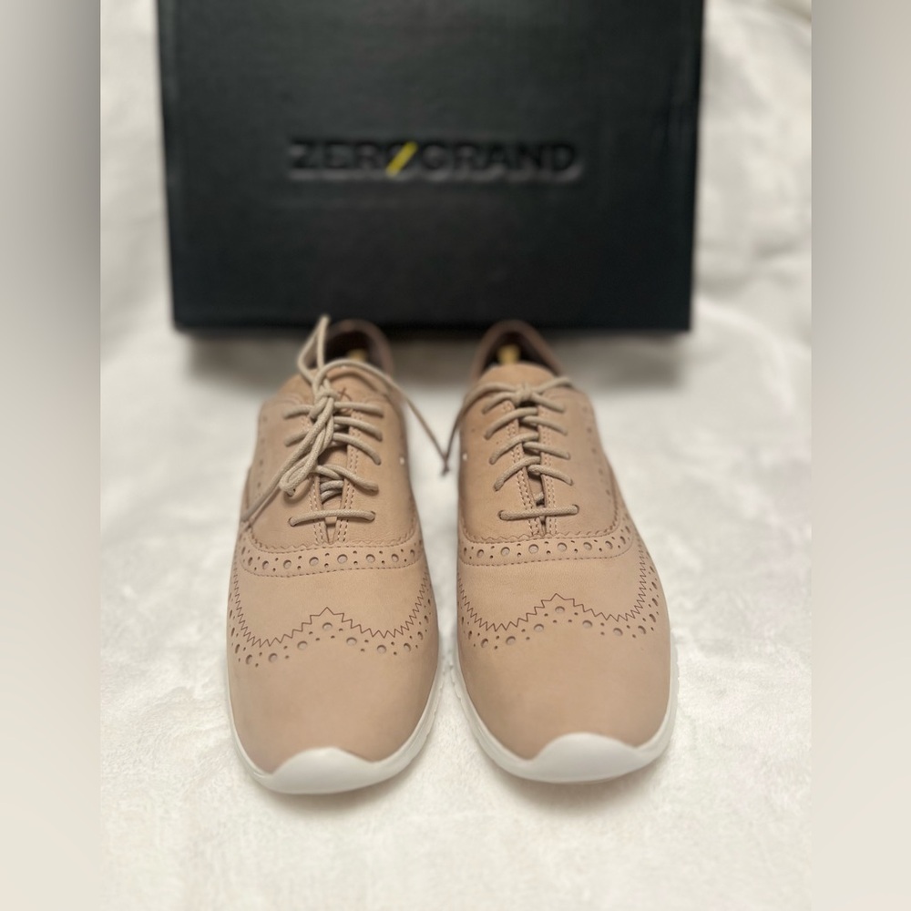 Cole Haan zerogrand sneakers  size 8C(wide)